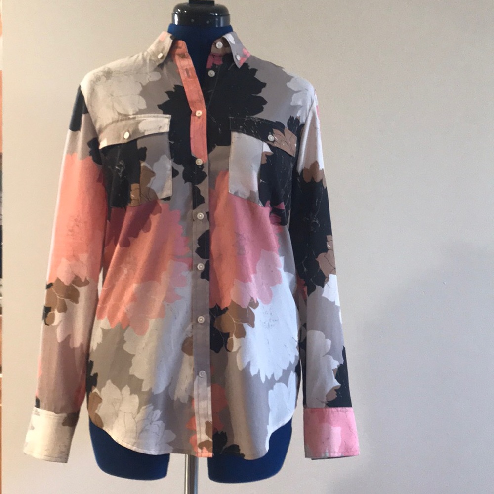 Banana Republic Floral Button Down Blouse